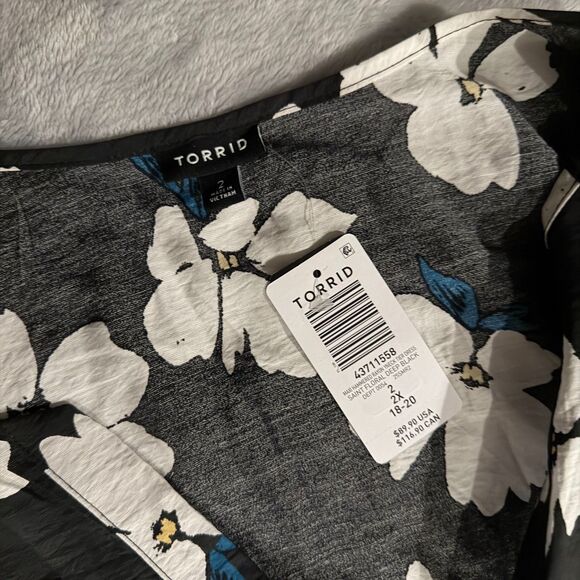 Torrid Black Floral Y-Neck Tiered Maxi Dress - Picture 4 of 4